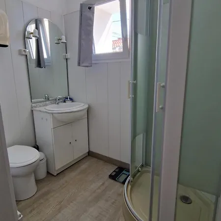 Cosy Avec Salle-de-bain Privative Homestay Beziers